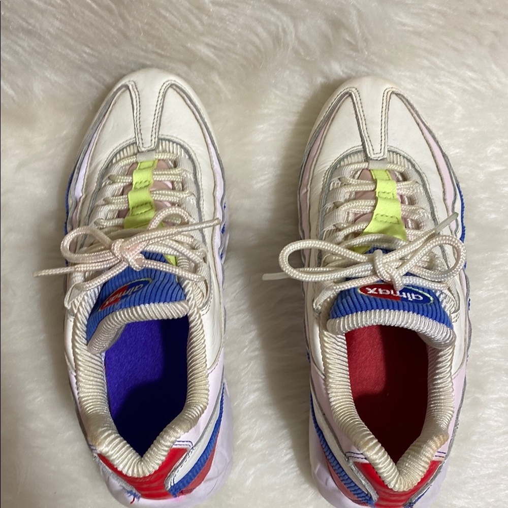 Nike Air Max Panache Women Sneakers - Picture 3 of 15